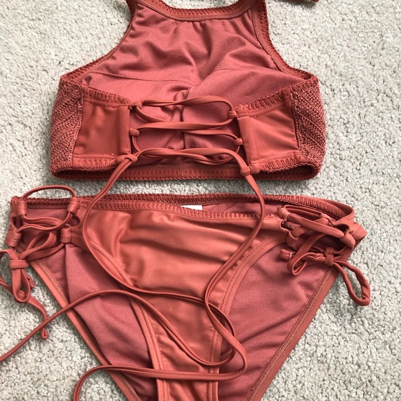 Halter top bathing suit and bottom - Picture 3 of 3